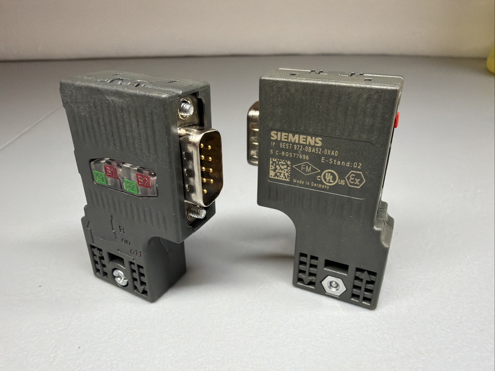 Siemens 6ES7972-0BA52-0XA0 PROFIBUS Bus Connector New Open Box – Each- (1.3.2)