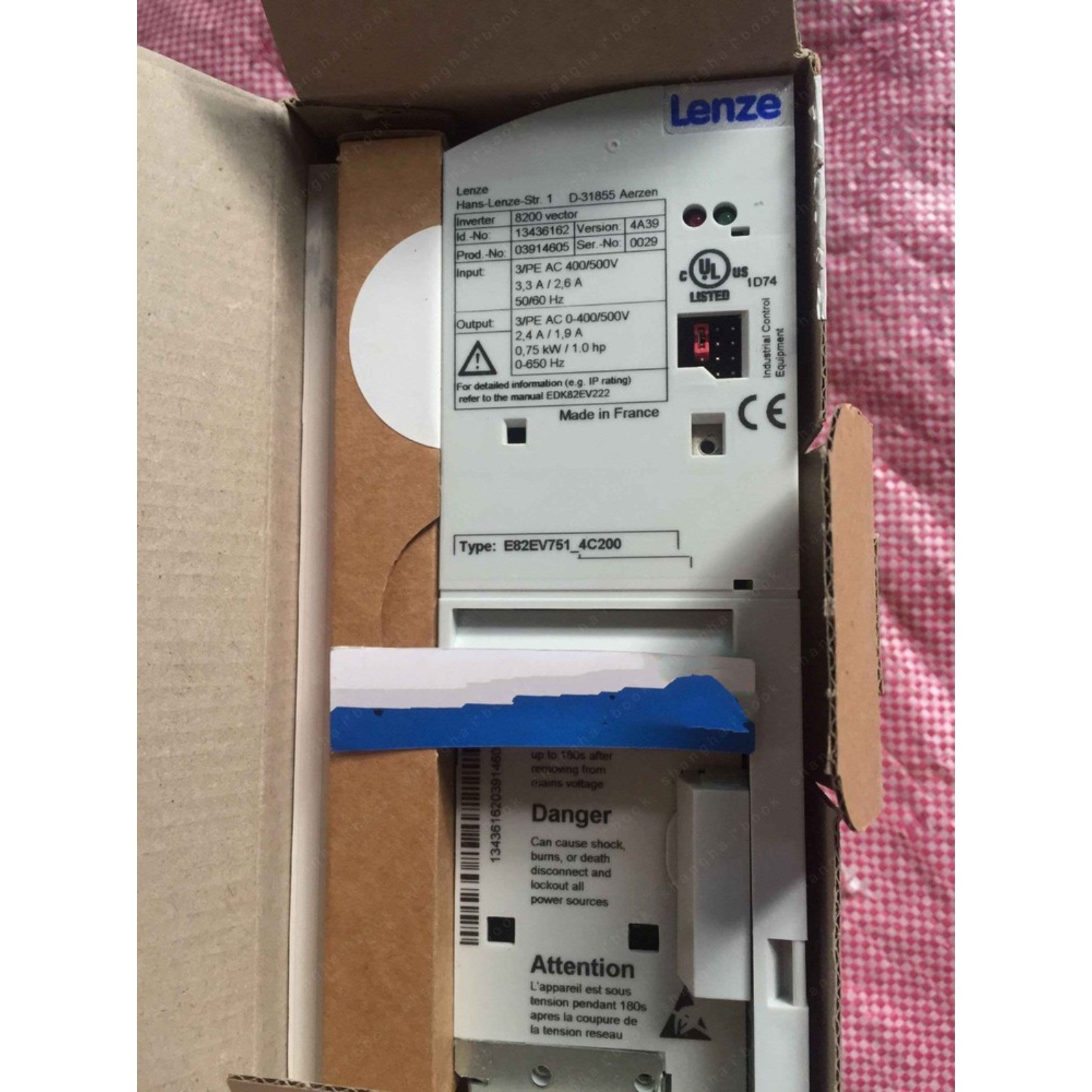 1PC New Lenze E82EV751K4C200 Inverter In Box E82EV751k4C200