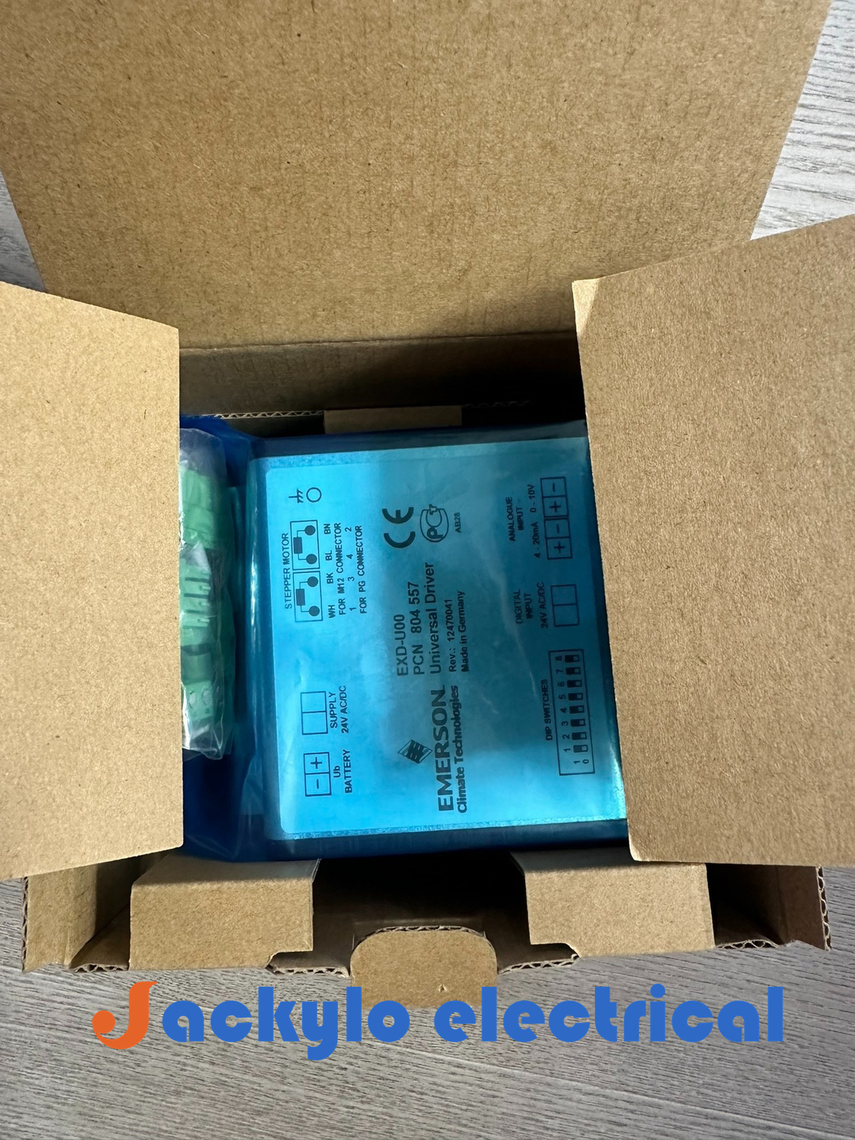 1 PC NEW-OPEN-BOX EXD-U00 Controlle Expedited Shipping