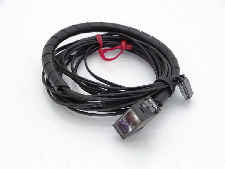 KEYENCE CORP CZ-H32 SENSOR