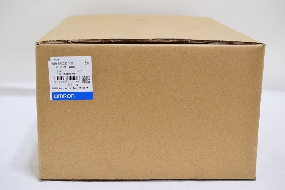 1PC New Omron R88M-K1K020T-S2 Servo Motor R88MK1K020TS2 Expedited Shipping