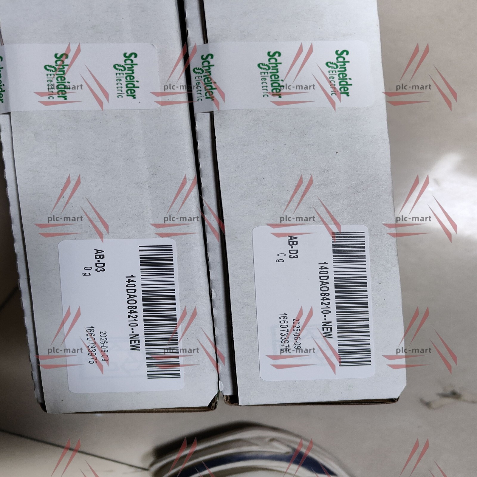 1PC Expedited shipping NEW Schneider 140DAO84210 Real US stock