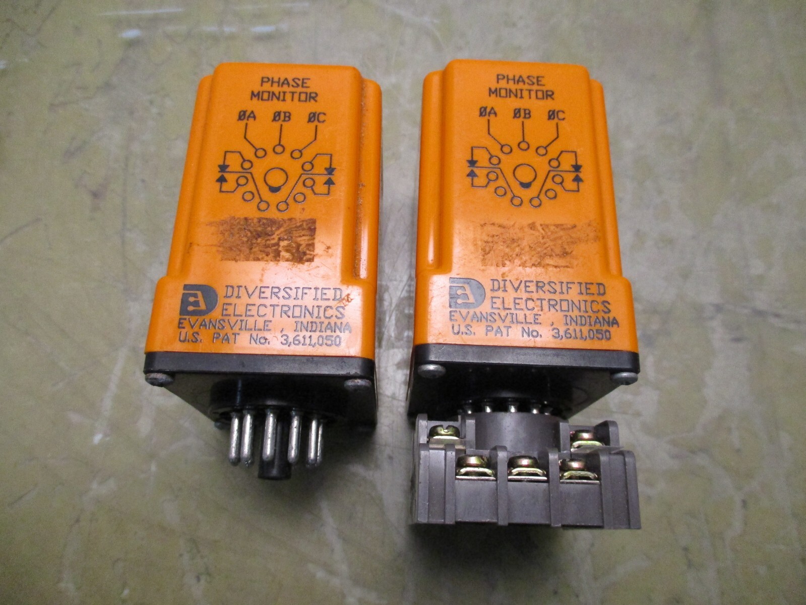 Lot of 2 ATC Diversified Electronics SLA-230-ALA Phase Monitors [4*Y-4]