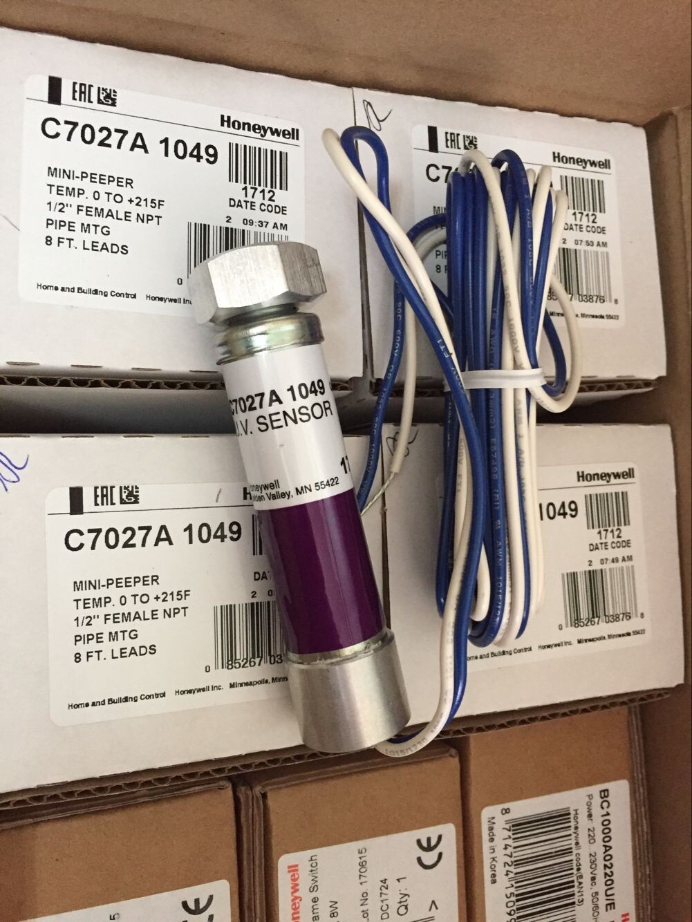 1PC Honeywell C7027A1049 UV SENSOR C7027A1049 DHL/FedEx