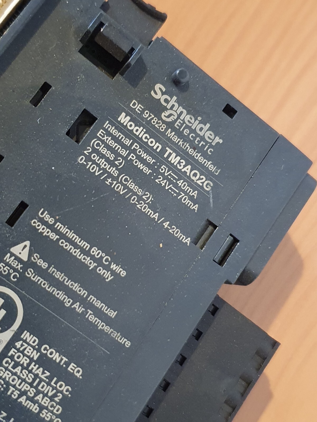 Schneider Modicon TM3AQ2G