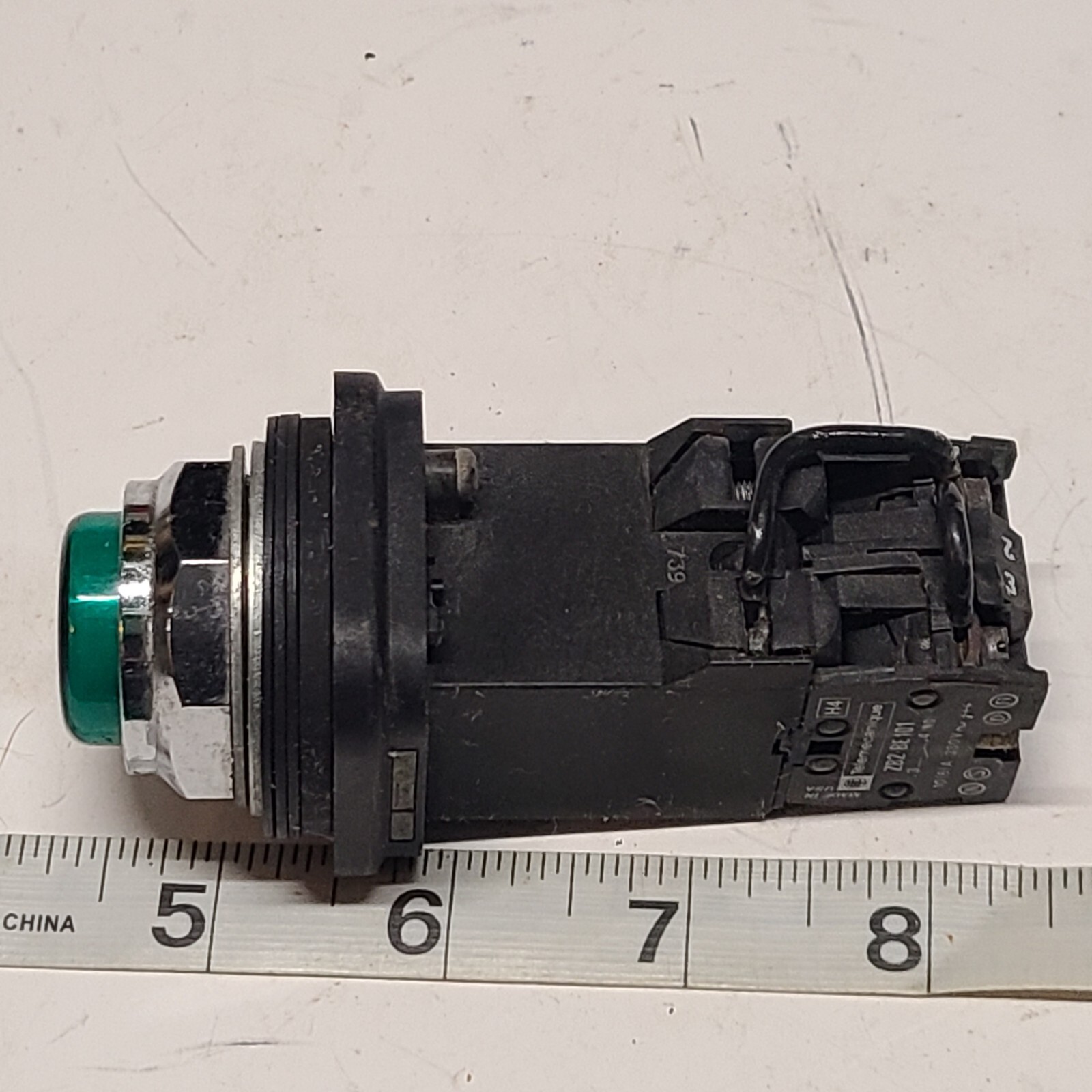 Telemecanique ZB2-BE-101 Pilot Light