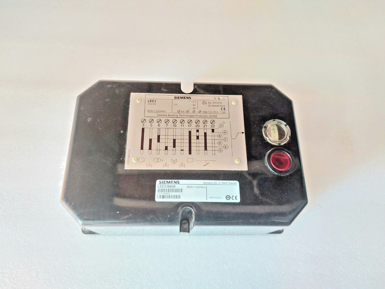 SIEMENS LEC1 GAS BURNER CONTROL UNIT LEC1/8868 Serie 02 USED