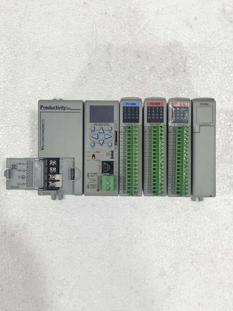 AUTOMATION DIRECT Productivity 2000 4 SLOT 550 CPU P2 04B X2 P216TR X1 P216NA