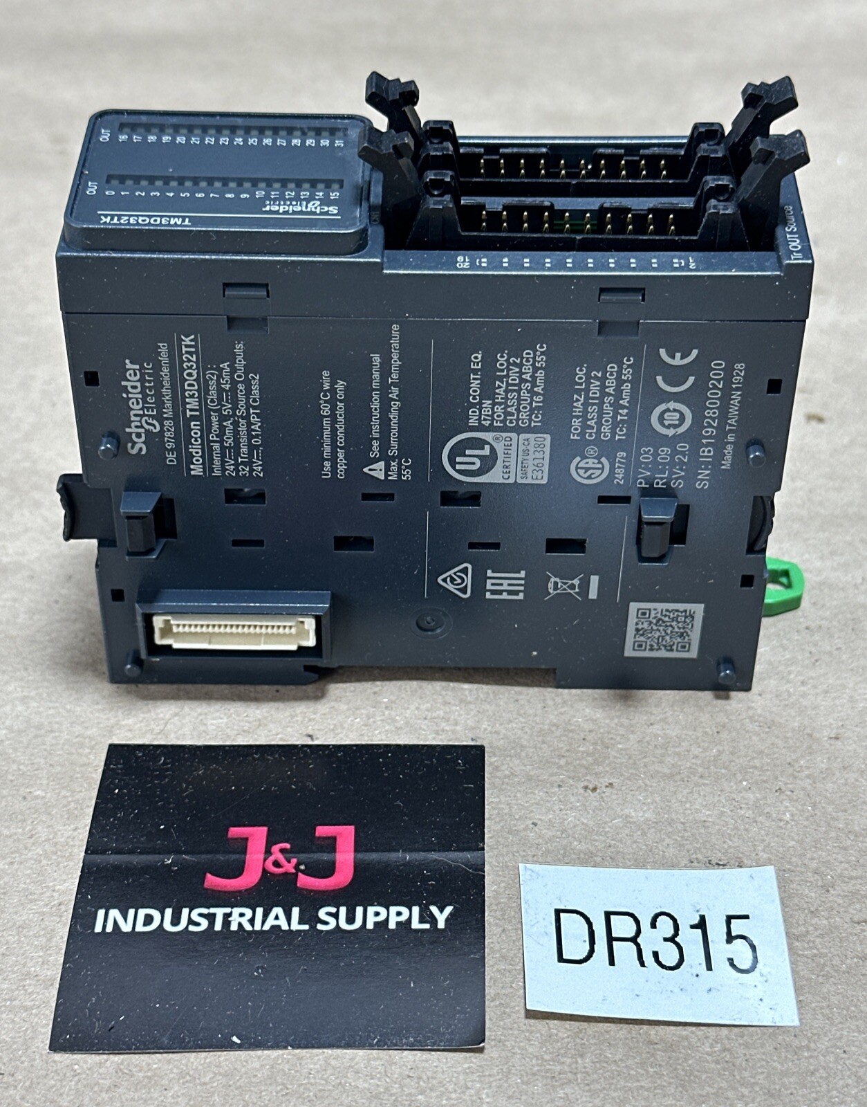 Schneider Electric Modicon TM3DQ32TK 24VDC, 32 Transistor Source Outputs 🇺🇸