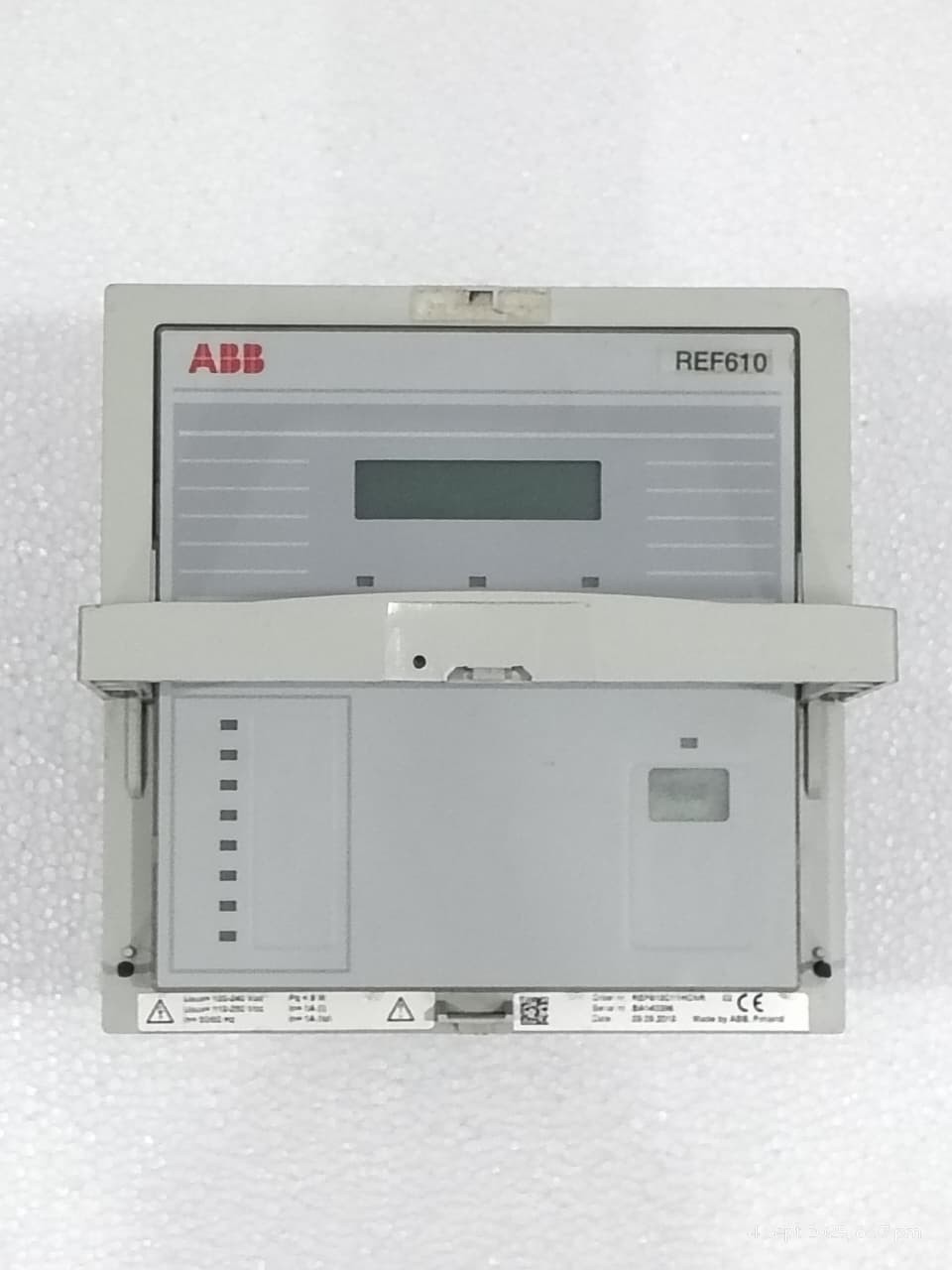ABB REF610 RELAY / ABB REF610C11HCNR FEEDER PROTECTION RELAY/ MADE IN FINLAND