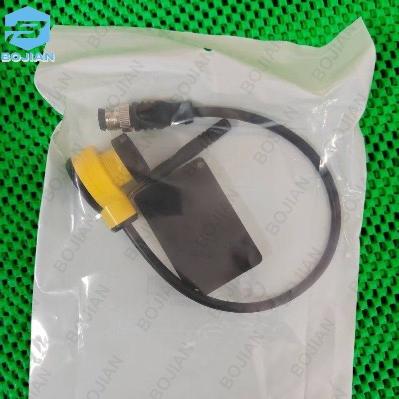 42EF-P2MPB-F4 AB 1 PCS NEW Allen Bradley 42EF-P2MPB-F4 Photoelectric Switch