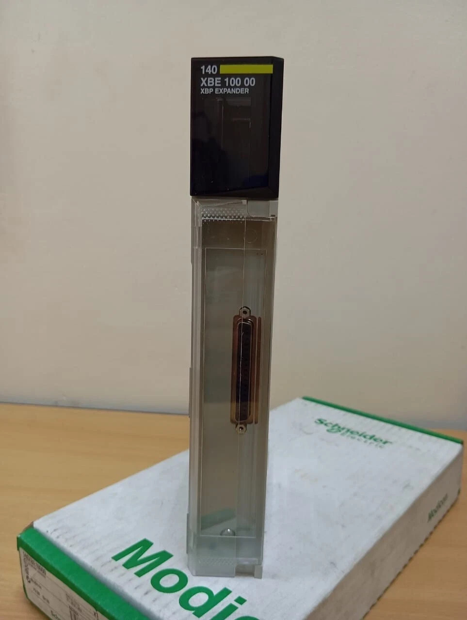 Schneider Electric / BackPlane Expander / 140XBE10000
