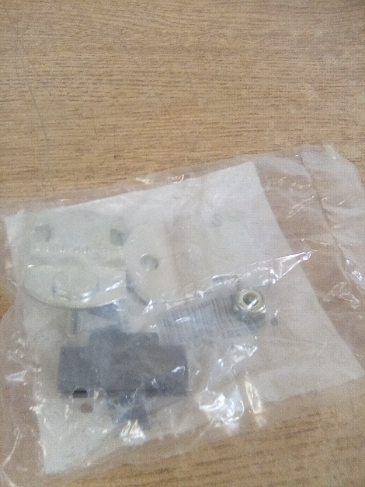 Anvil 2400223703 3/8 OD-1/4N Cushion Clamp