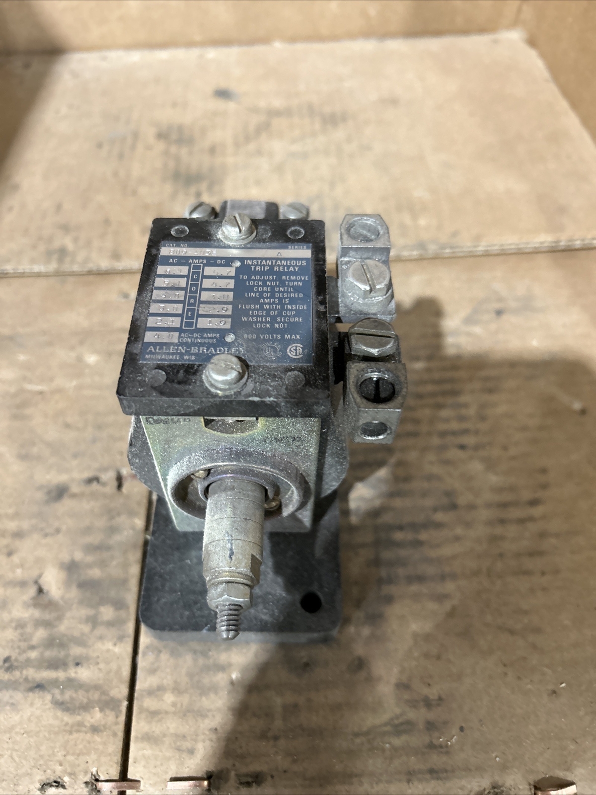 ALLEN BRADLEY 809-A03E SERIES A, INSTANTANEOUS TRIP RELAY, 600 V (SP77)