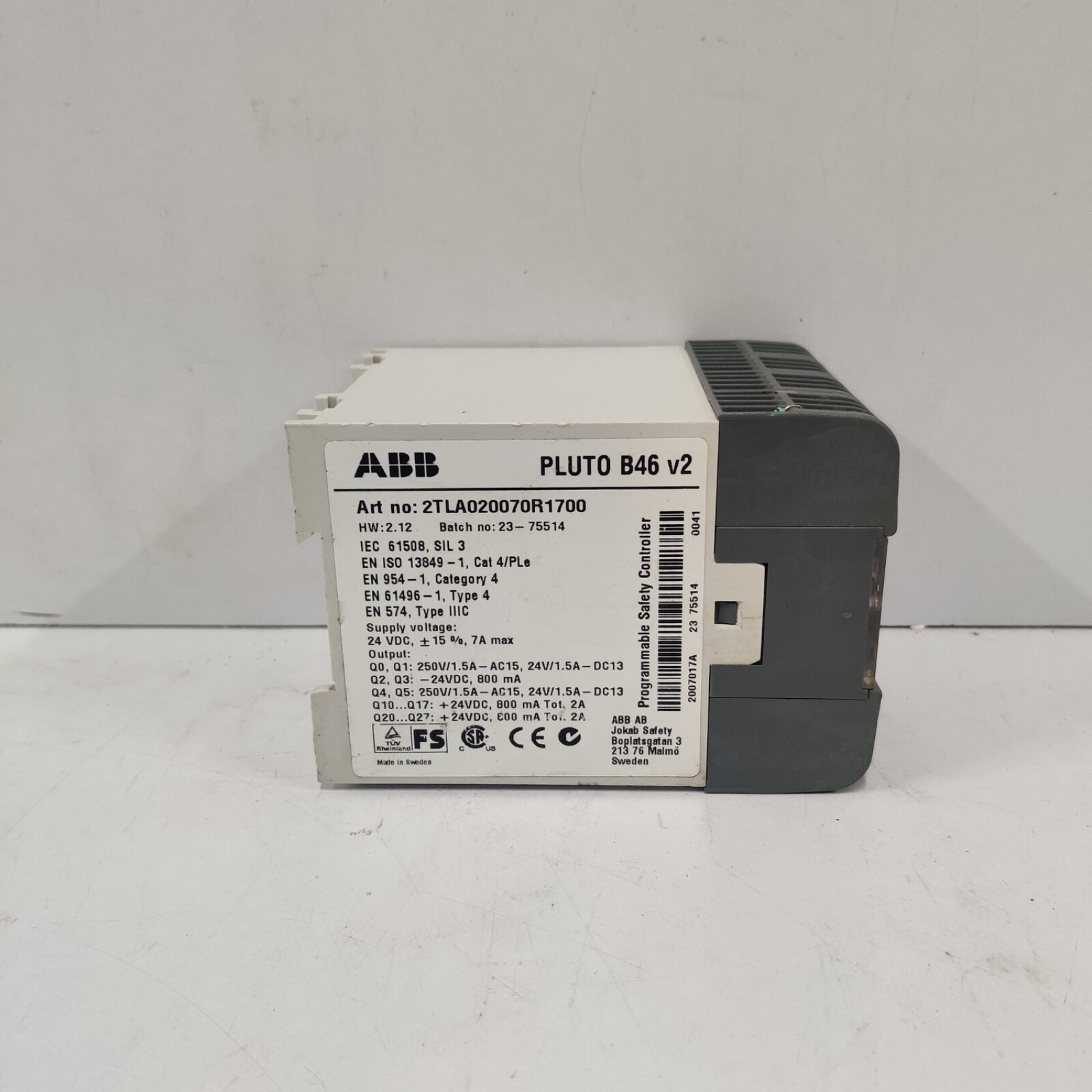 ABB PLUTO B46 V2 safety relay 2TLA020070R1700