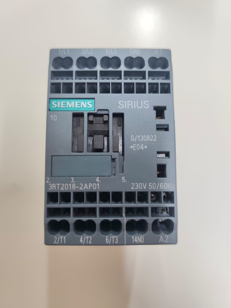 Siemens 3RT2018‑2AP01 High‑Performance & 3‑Pole Contactor for Motor Control
