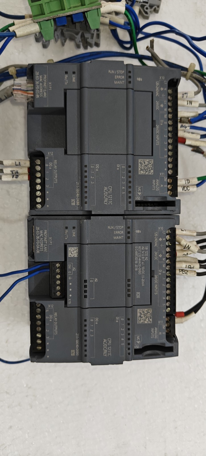 SIEMENS SIMATIC S7-1200 CPU 1211C AC/DC/RLY 6ES7 211-1BE40-0XB0 FREE SHIP.