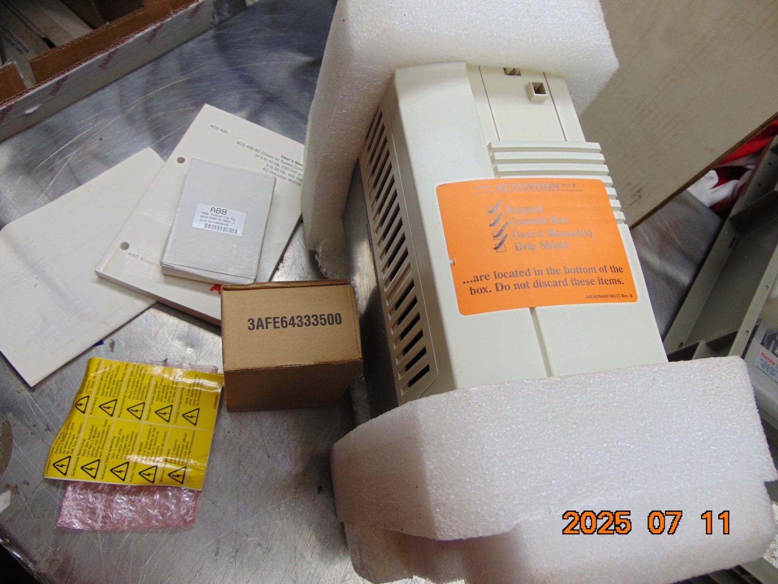 NEW ABB 5HP AC DRIVE ACS401600532 3PH 8.8AMP 380-480VAC
