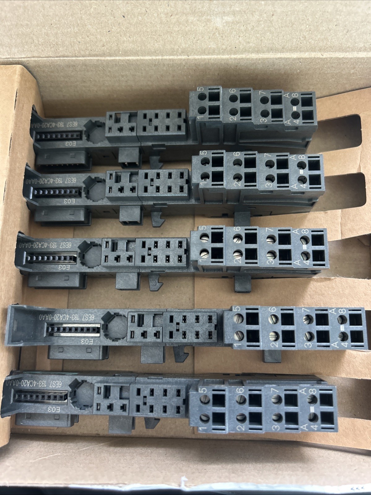 SIEMENS 6ES7-193-4CA20-OAAO TERMINAL MODULE. Lot Of 5. NEW!!