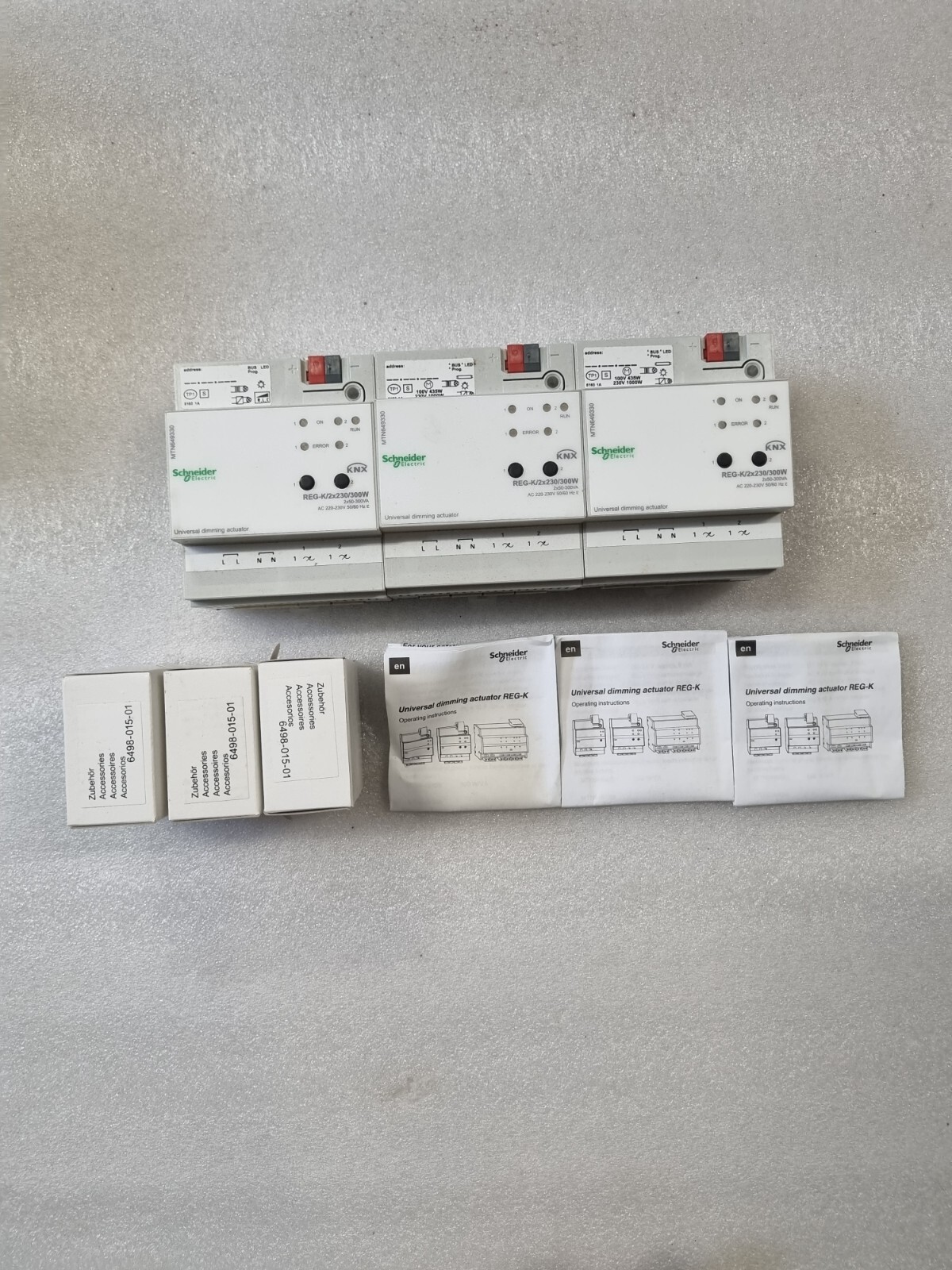Schneider MTN649330 Universal dimming actuator REG-K/2×230/300W, SET OF 3
