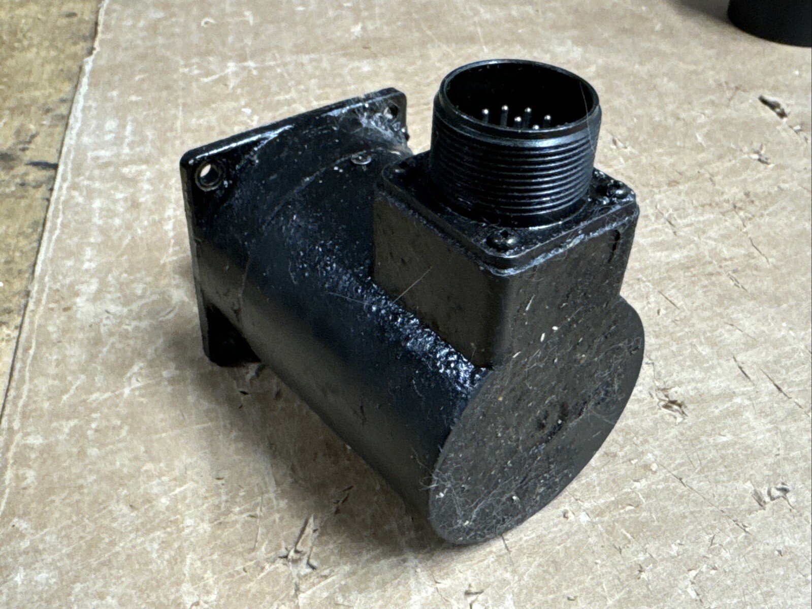 FANUC A860-0309-T302 ENCODER & MISC. PARTS – NEEDS CLEANING – FAST SHIPPING