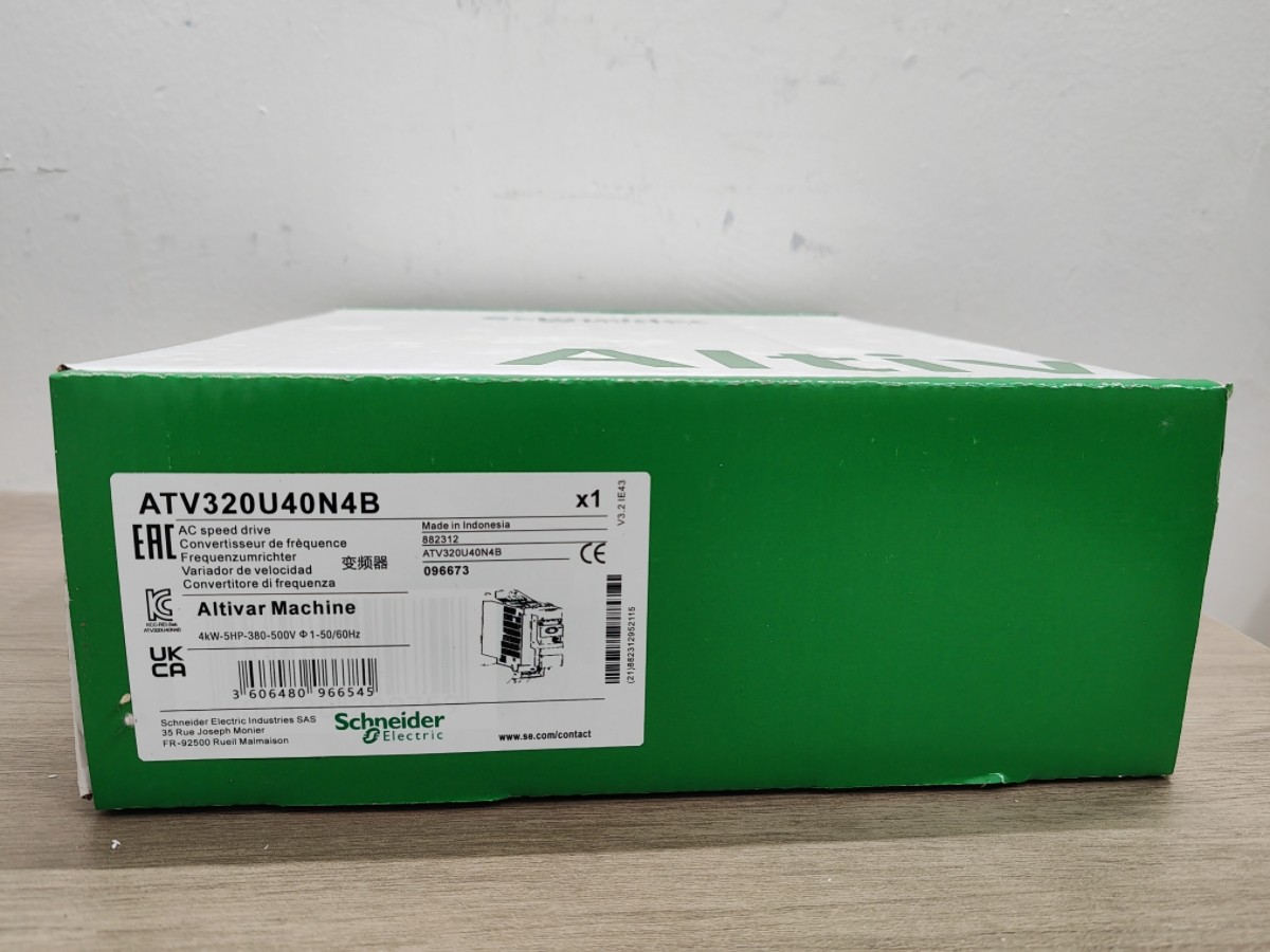 1PC Schneider ATV320U40N4B Inverter New In Box Fast Shipping