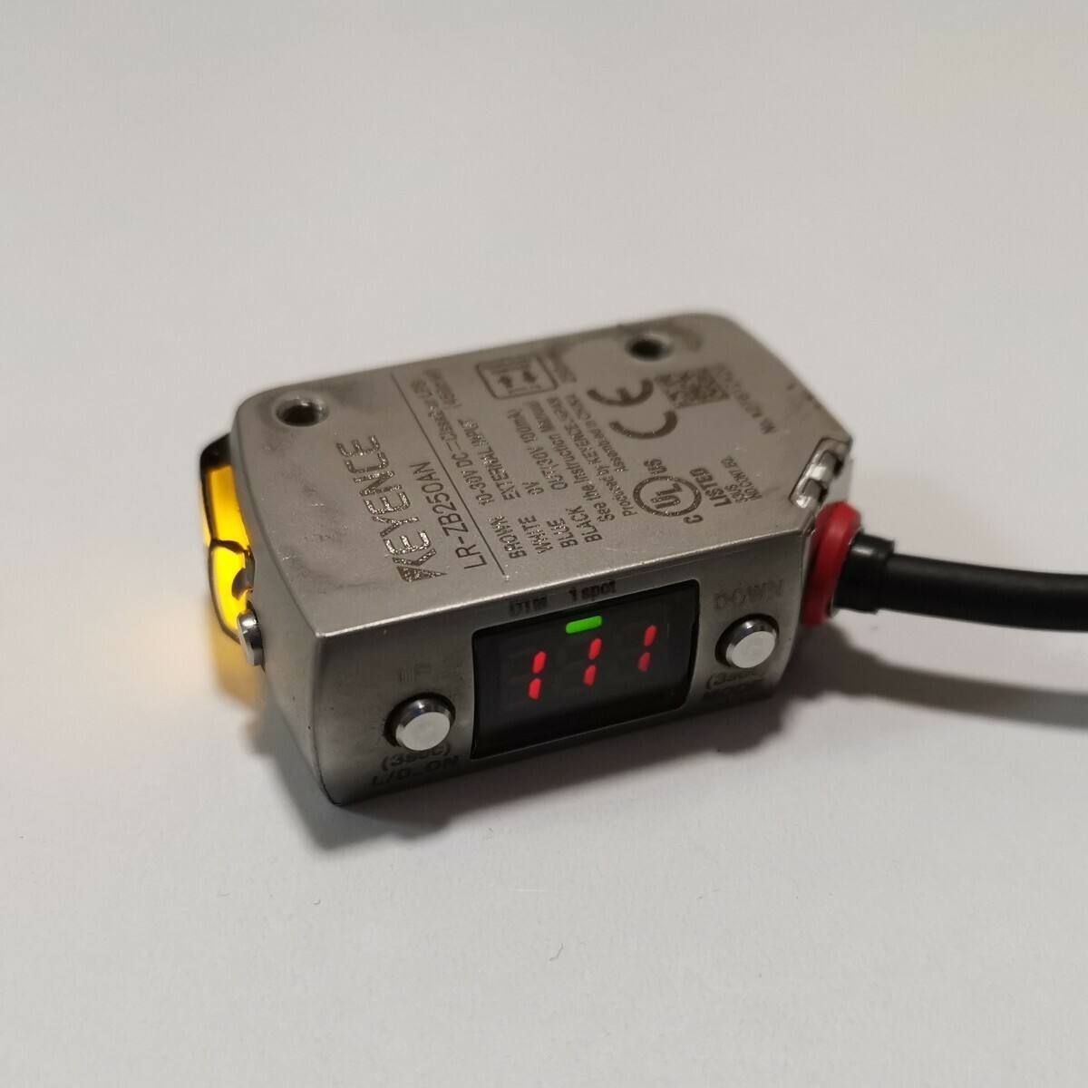 Used KEYENCE sensor LR-ZB250AN LRZB250AN CMOS Laser Sensor From Japan F/S
