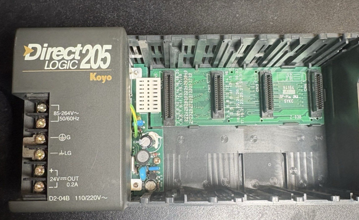 AUTOMATION DIRECT D2-04B PLC RACK