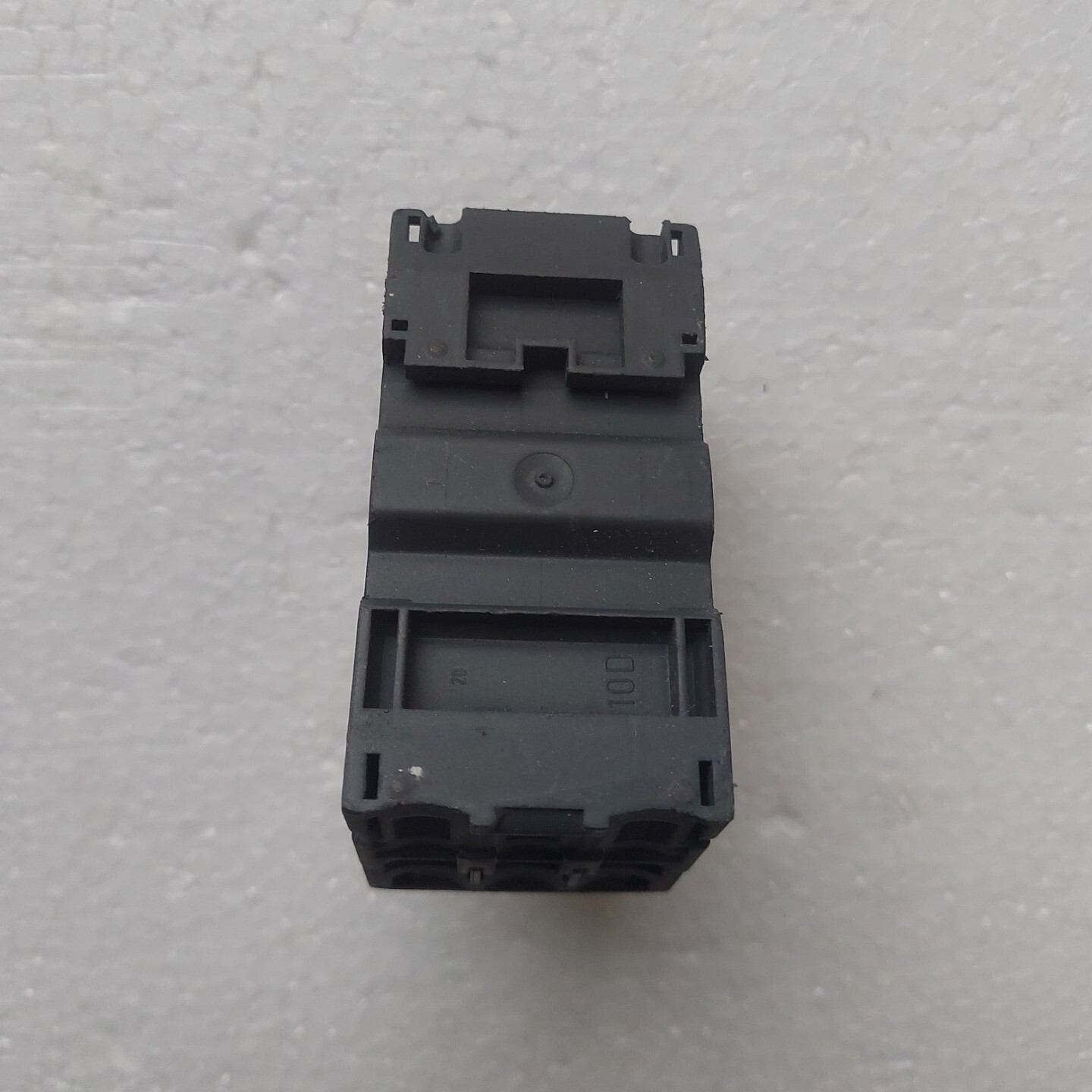 SCHNEIDER ELECTRIC GV2-ME07 Motor circuit breaker GV2ME07 MADE IN FRANCE