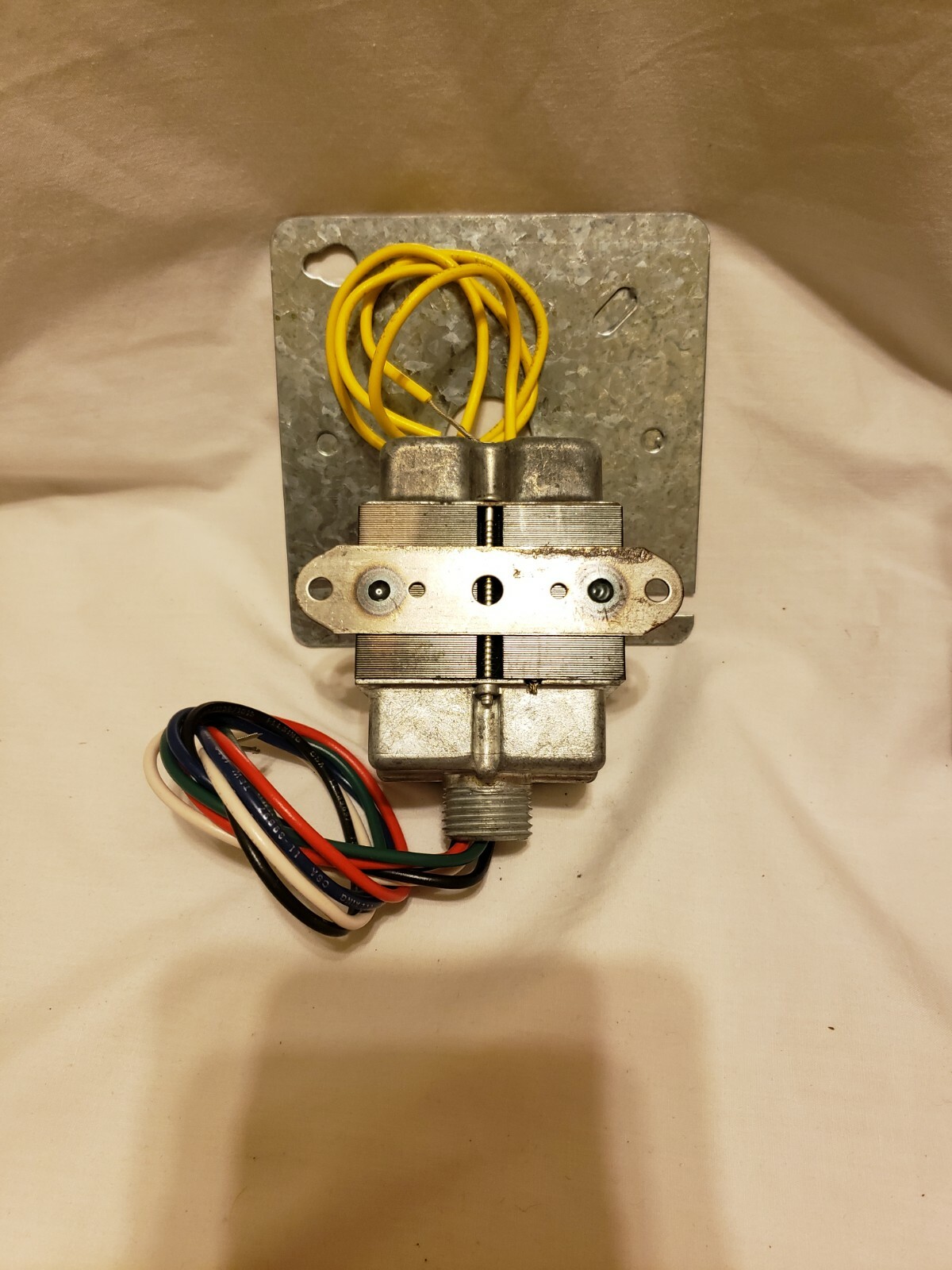 STEVECO 90-T50M3 50VA Transformer Multi Mount 120/208/240VAC 50/60 hz 24vac