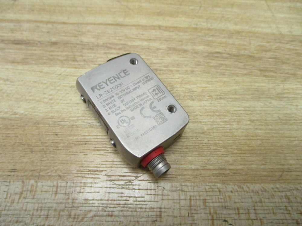 Keyence LR-ZB250CN Laser Sensor LRZB250CN