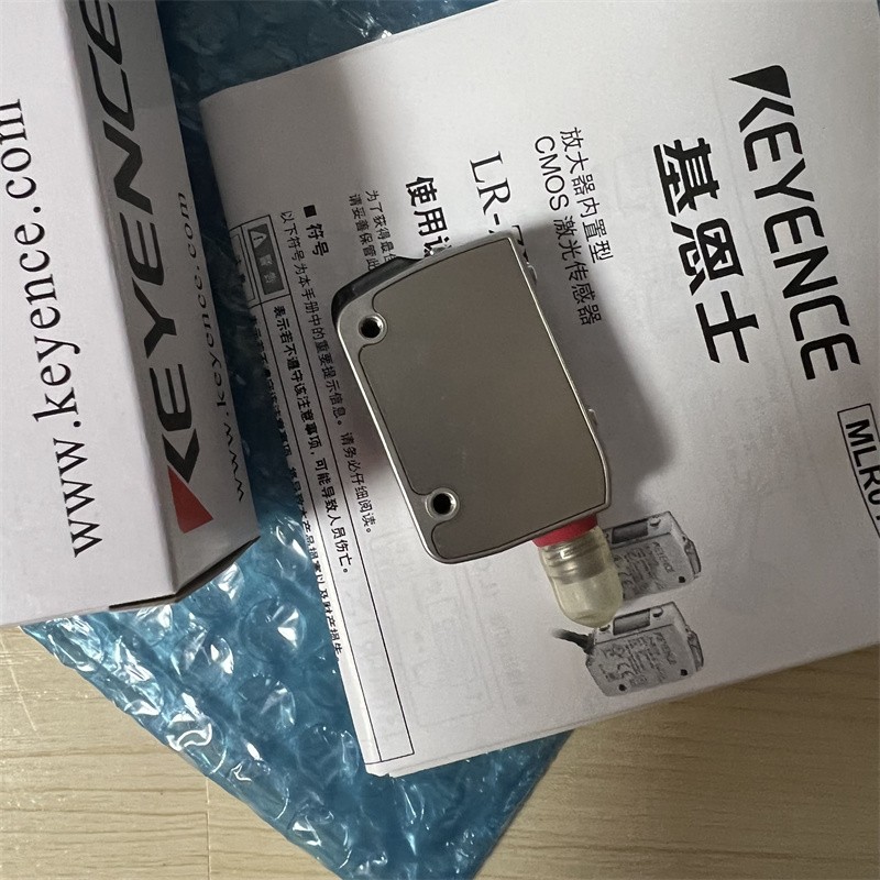 New 1pc keyence Laser Sensor LR-ZB250CN Fast delivery