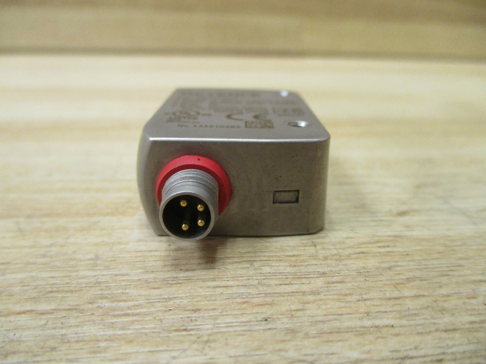 Keyence LR-ZB250CN Laser Sensor LRZB250CN