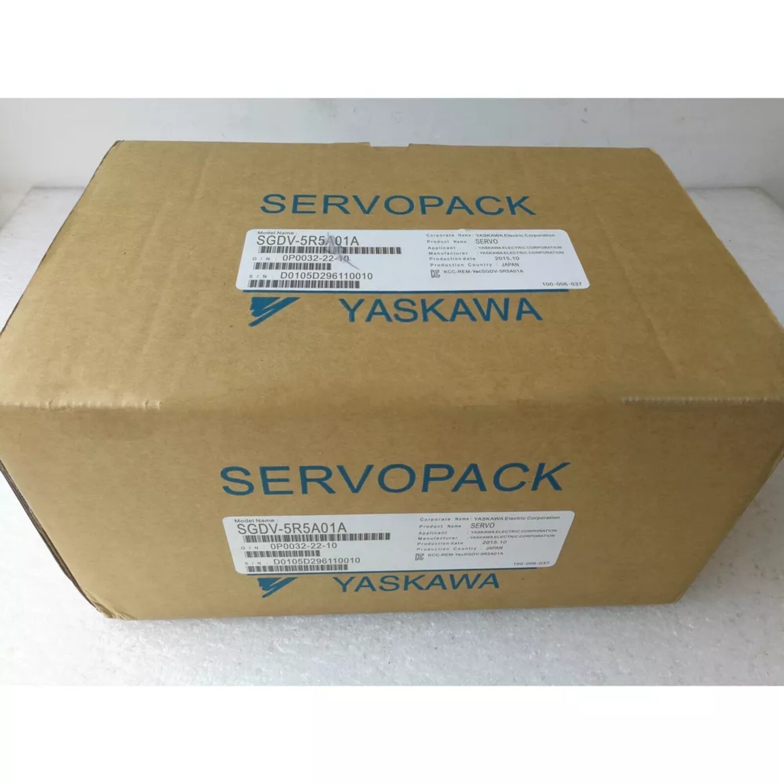 YASKAWA SGDV-5R5A01A NEW IN BOX SGDV5R5A01A Servo Drive