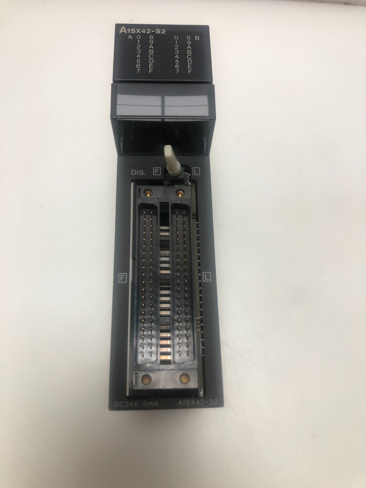 Mitsubishi Input Unit A1SX42-S2 A1SX42S2 24 VDC 5mA -Free Shipping!