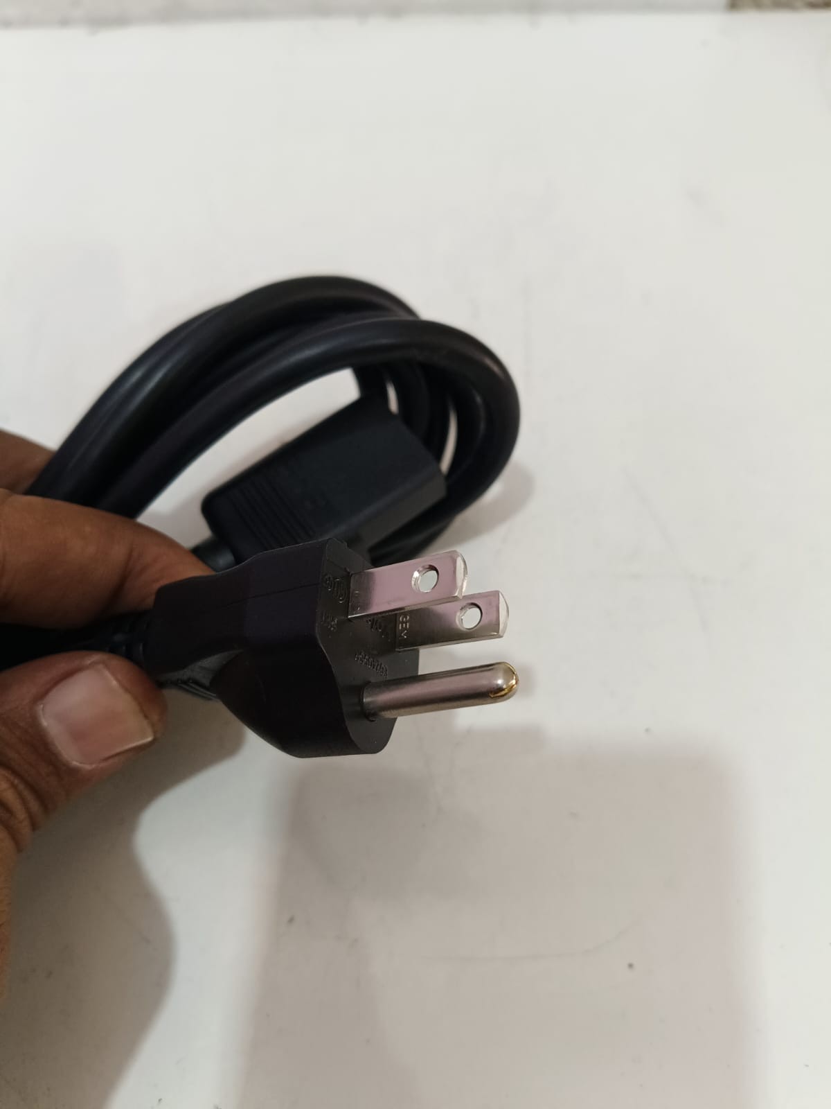 INDUSTRIAL COMPUTER POWER CABLE ROHS COMPLIANT 17251 10 B1 33/07 (FREE SHIPPING)