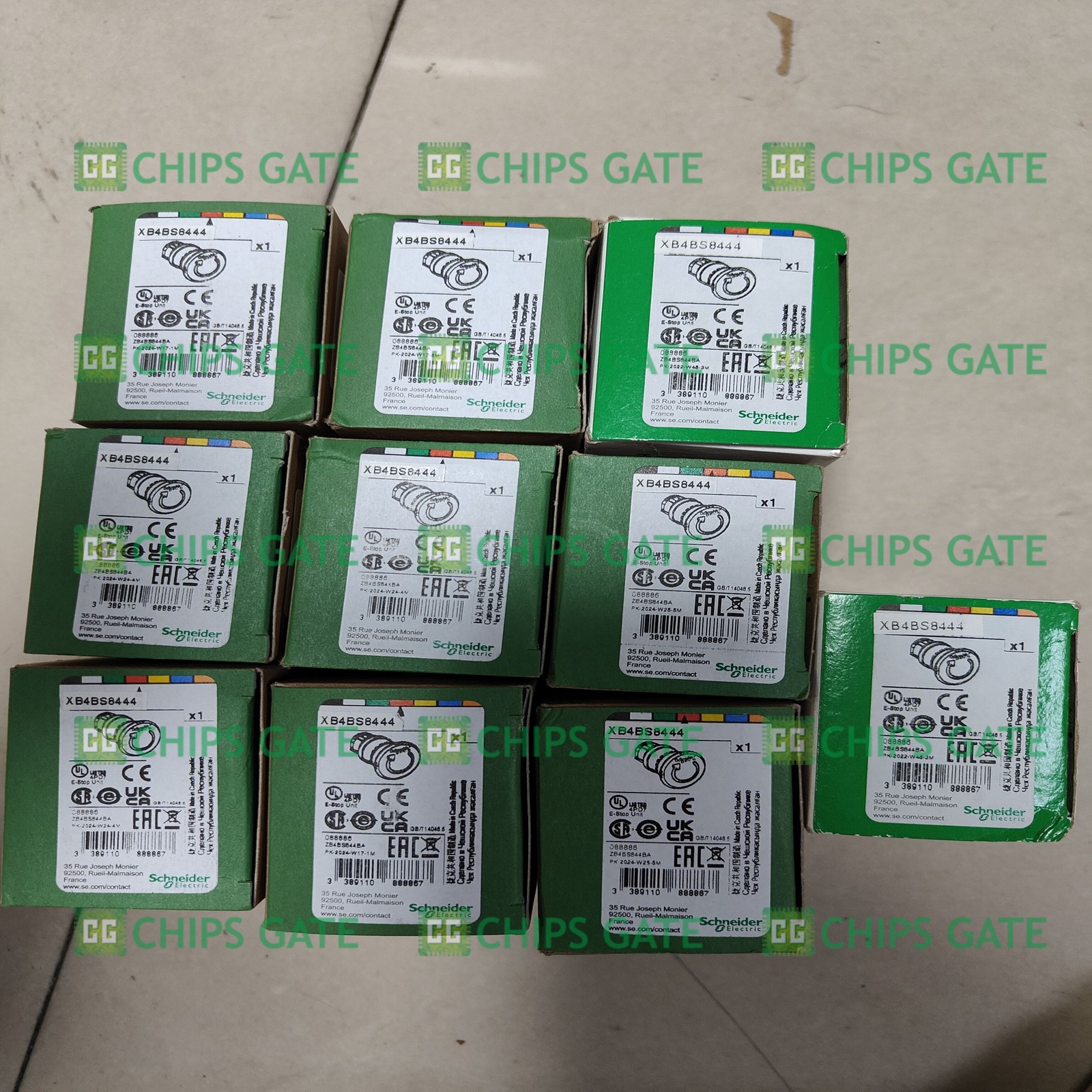 1pcs New Schneider XB4BS8444 XB4 BS8444