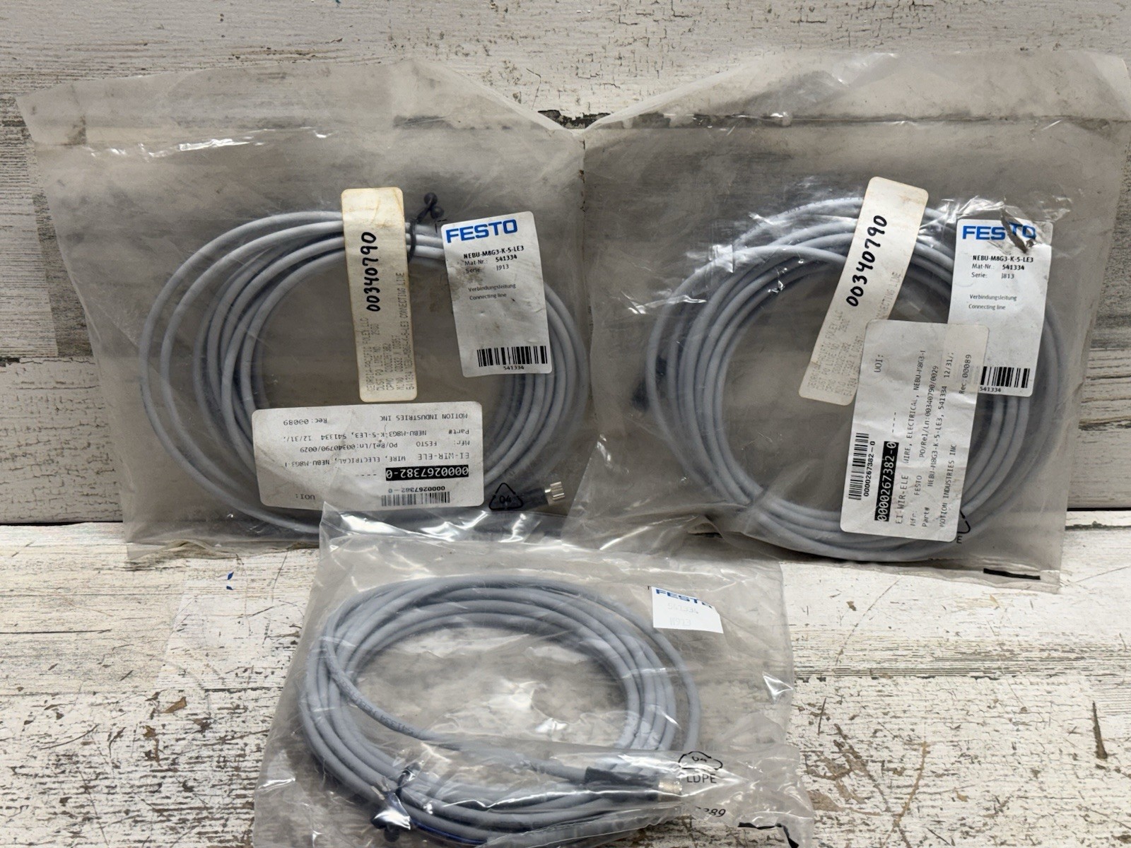 Lot of 3 FESTO NEBU-M8G3-K-5-LE3 — 541334 Connecting Cable New