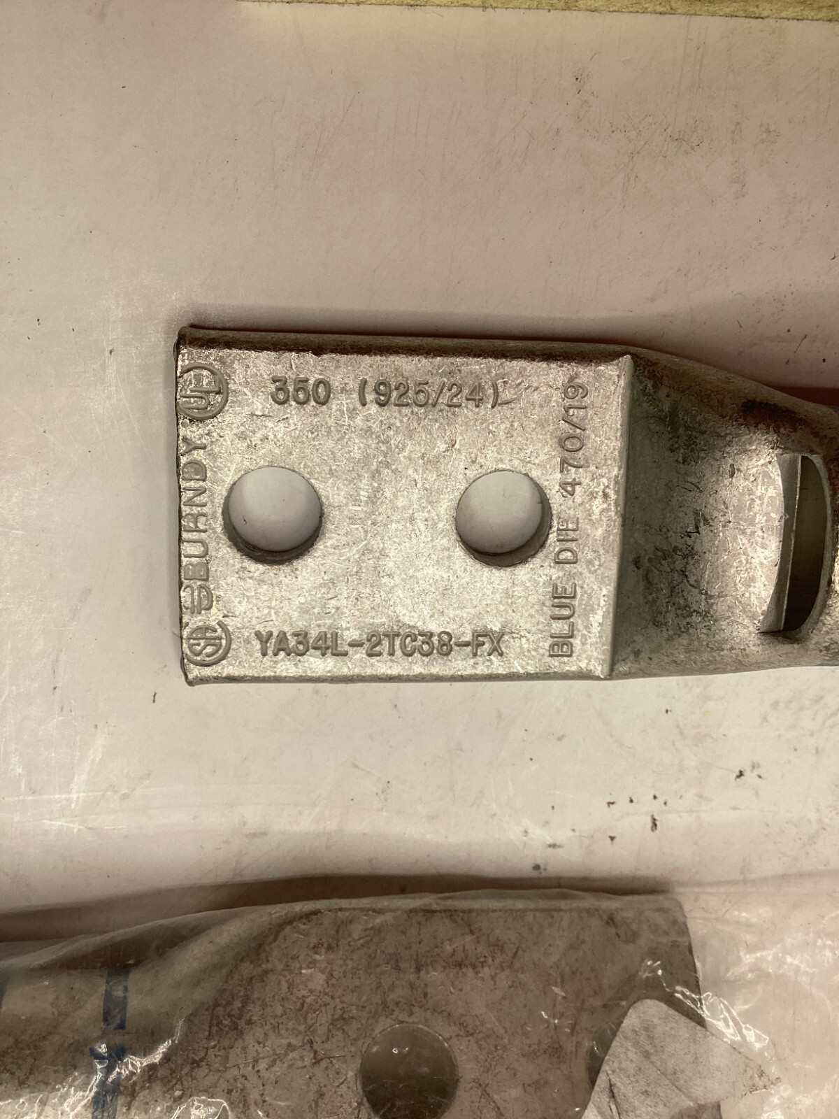 Bag of 3 – Burndy YA34L-2TC38-FX 500Mcm 2-Hole Lug