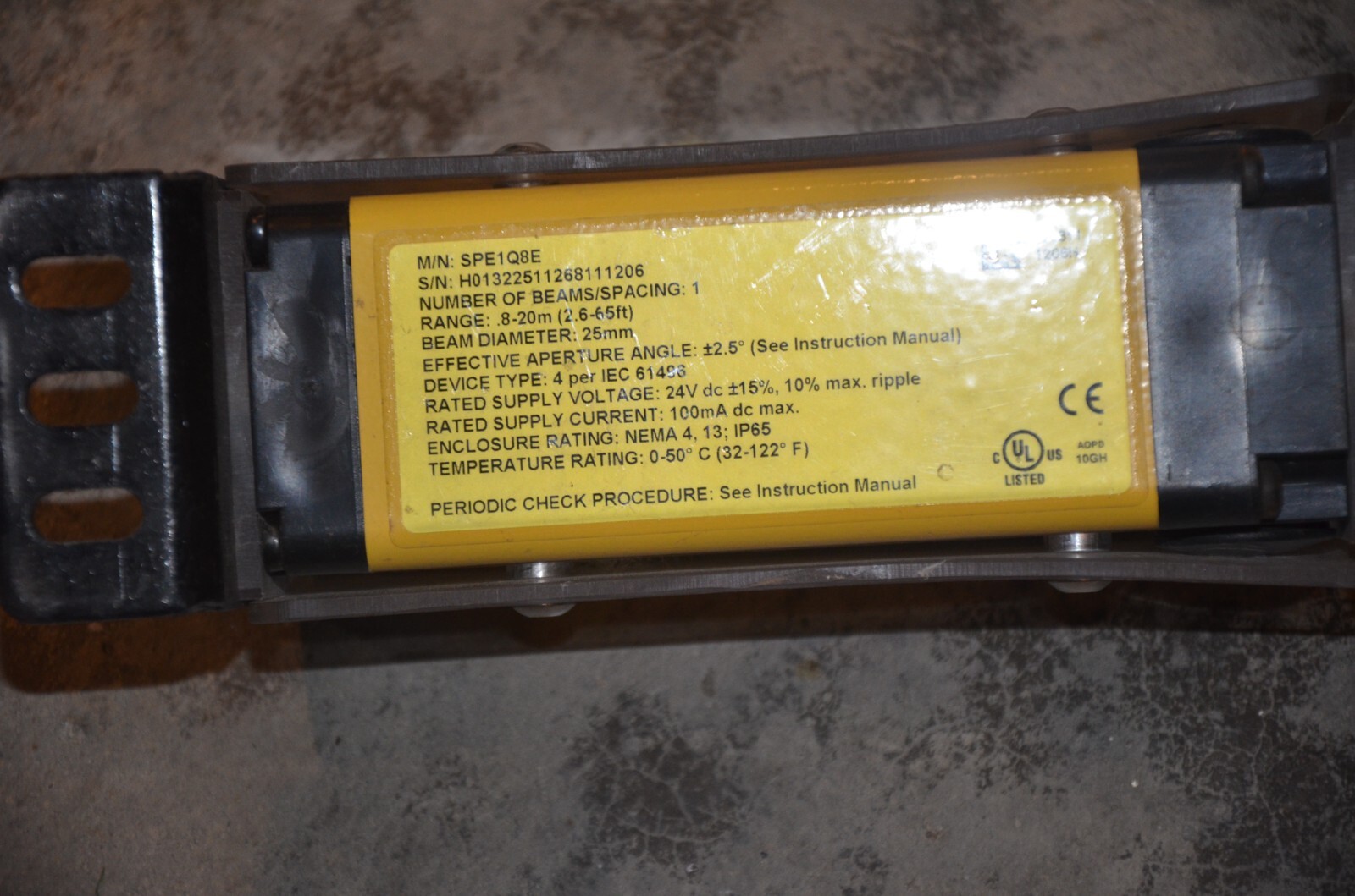 BANNER ENGINEERING spr1q8e Point Emitter EZ Screen. 5D