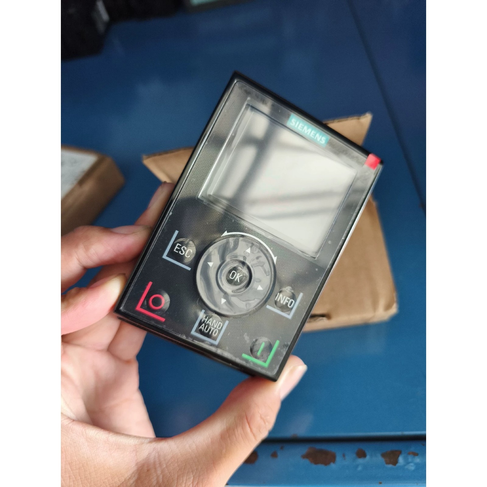 New Siemens 6SL3255-0AA00-4JA2 G Intelligent Operator Panel 6SL3 255-0AA00-4JA2