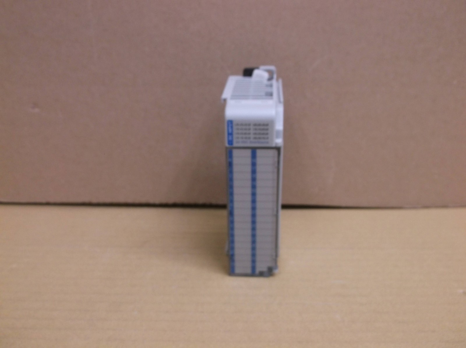 1769-IQ32T A Allen Bradley NEW PLC CompactLogix 32 Point Input No Terminal