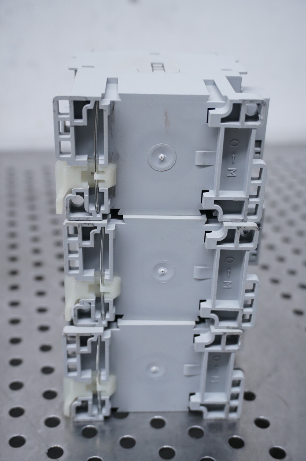 (Qty 3) ALLEN BRADLEY 100-C09*10 SERIES A CONTACTOR 24 VAC COIL C09EJ10