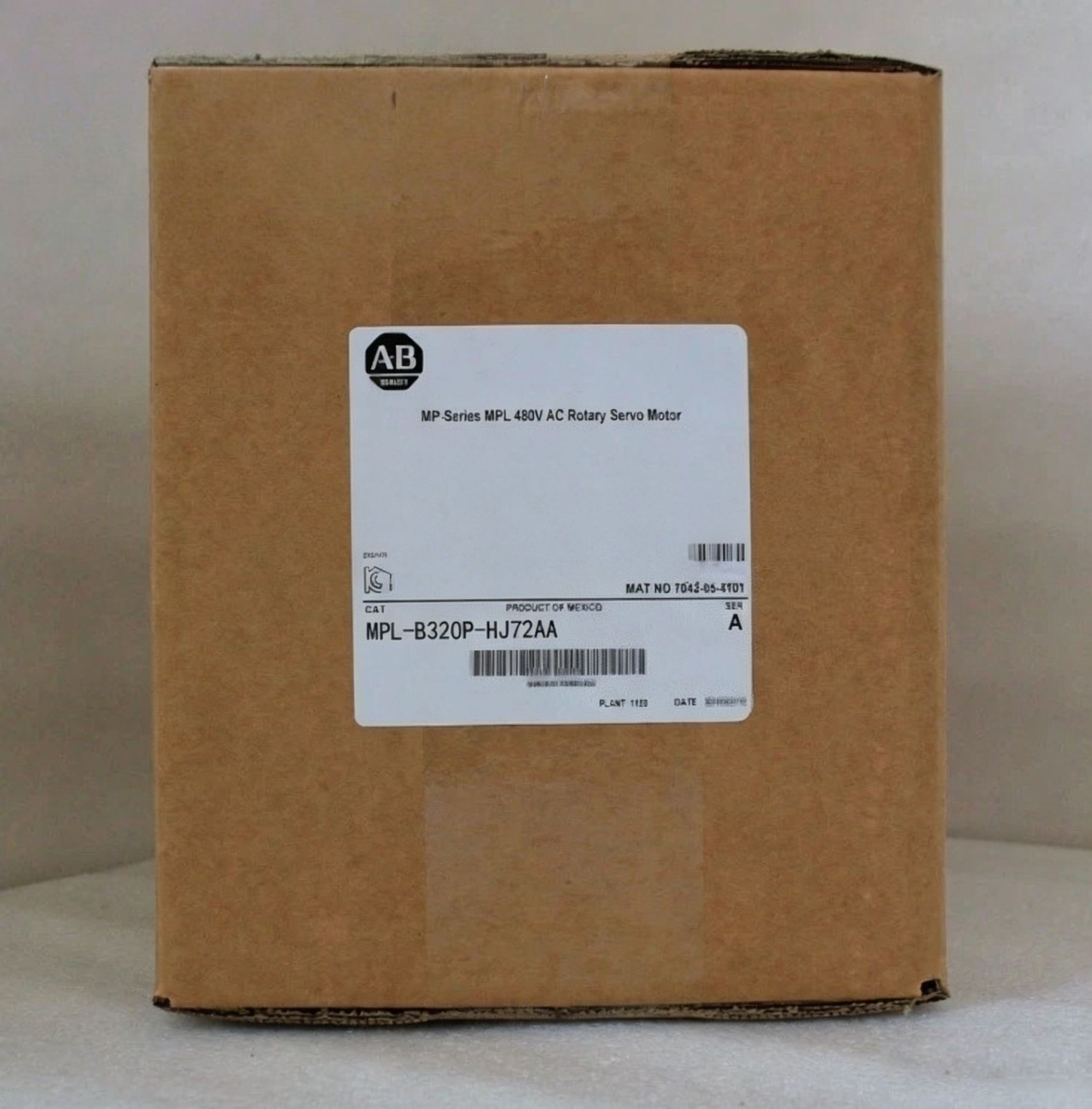 1PCS Brand New AB MPL-B320P-HJ72AA SERVO MOTOR SER A Fast ship