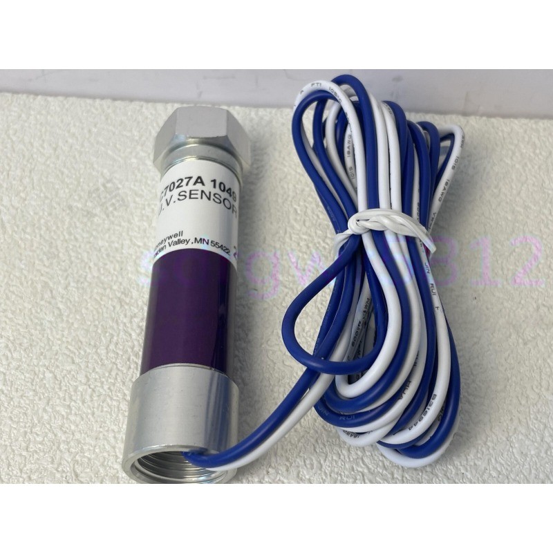Honeywell C7027A1049 C7027A-1049 Flame Detector Sensor Brand New & Genuine