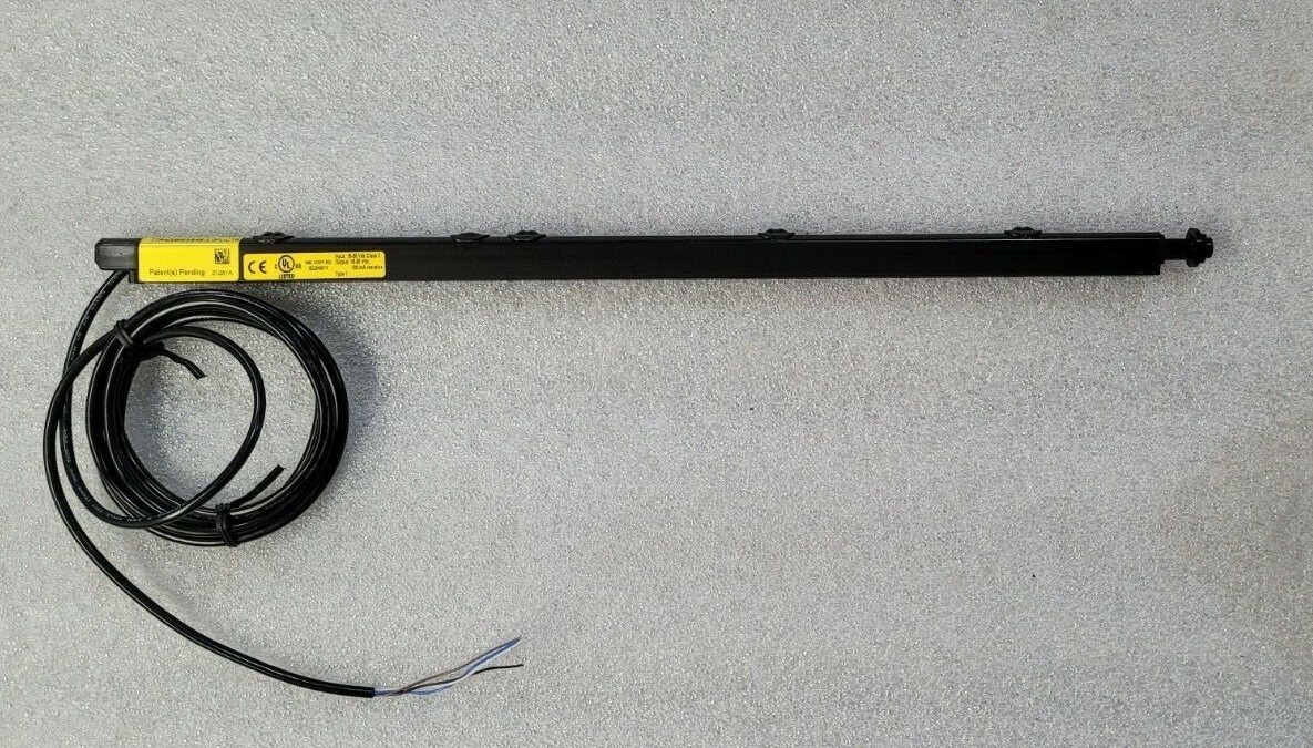 BANNER TTR SERIES ROLLER CONVEYOR SENSOR TTR400BMSB4B-2.0FL-CTR NEW (9B)