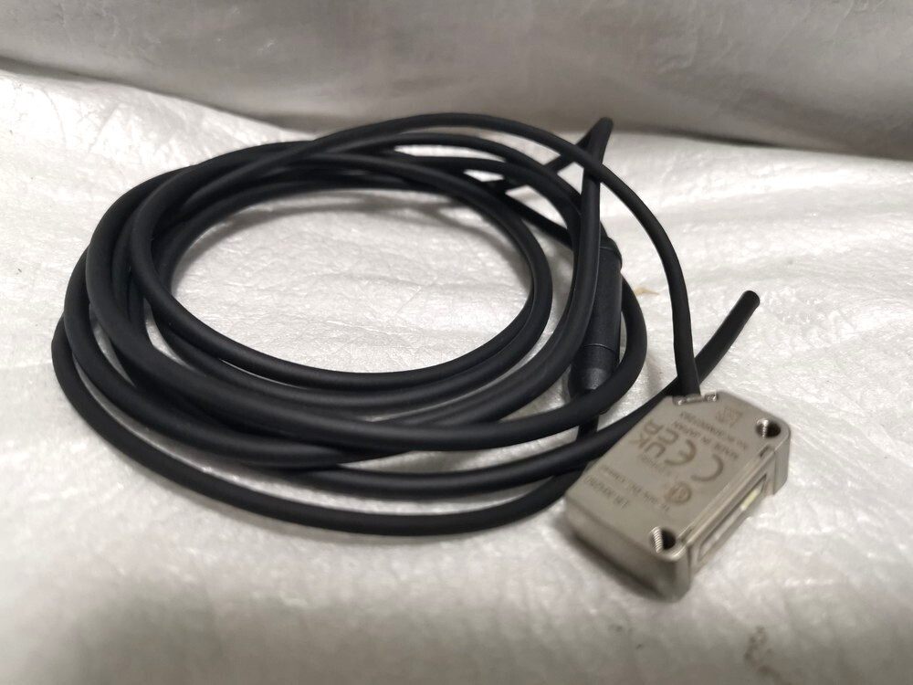 Keyence LR-XH250 Laser Sensor tested