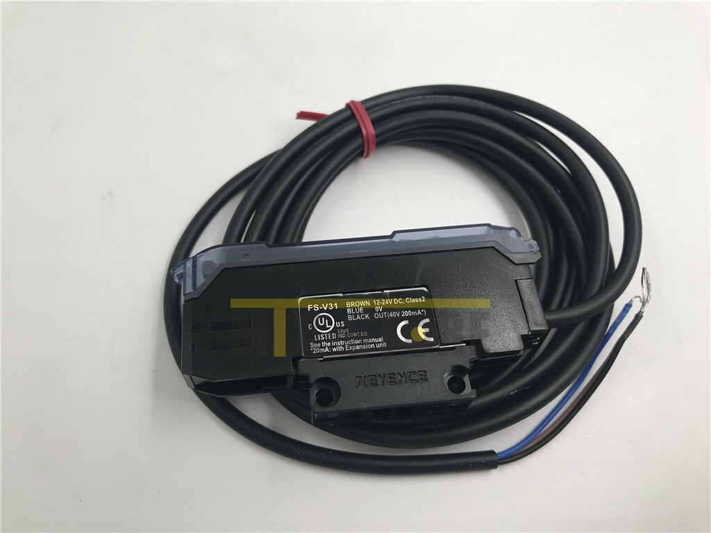 1PC Keyence Digital Fiber Optic Sensor Switch Amplifier FS-V31 FSV31 New in box
