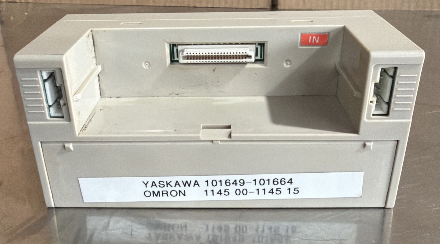 OMRON GT1-BSC01 DIGITAL INPUT UNIT 24VDC 16 POINT