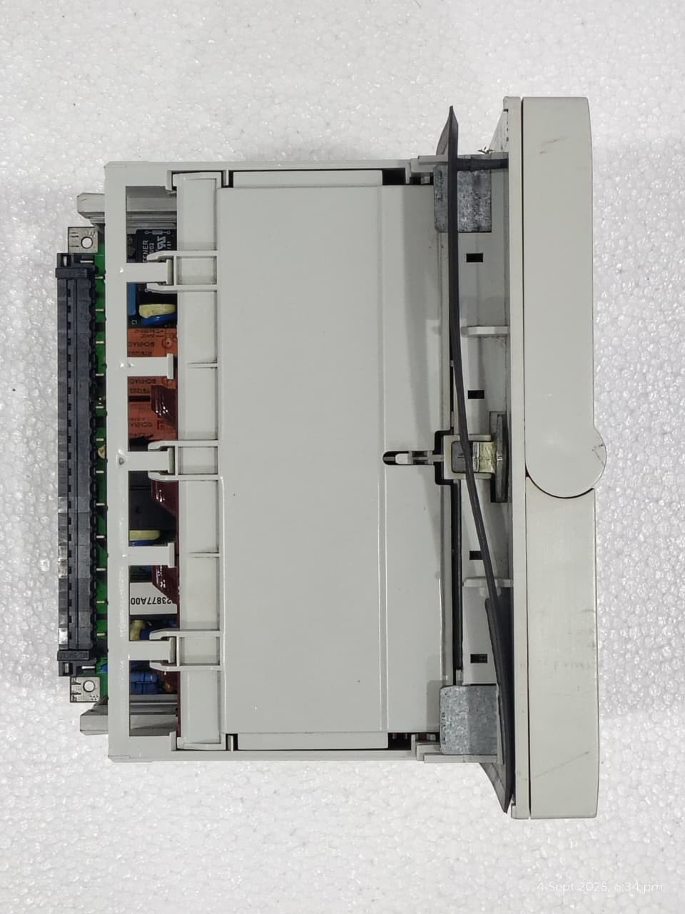ABB REF610 RELAY / ABB REF610C11HCNR FEEDER PROTECTION RELAY/ MADE IN FINLAND